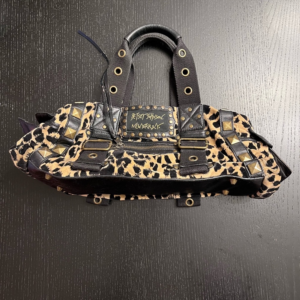 Vintage Betsey Johnson leopard print hand bag purse
